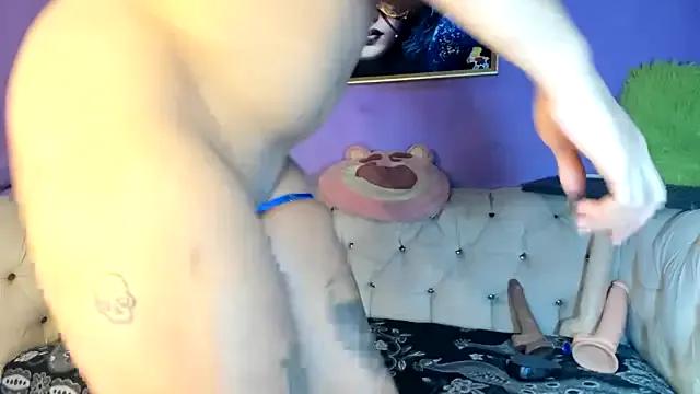 amydelahozgomez — cum and anal