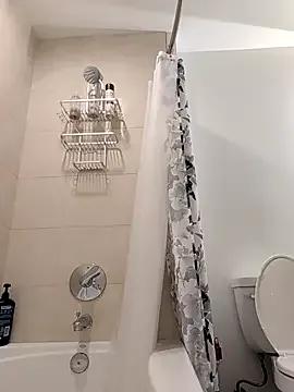 Armyexhibitionistvet — butts and nuts