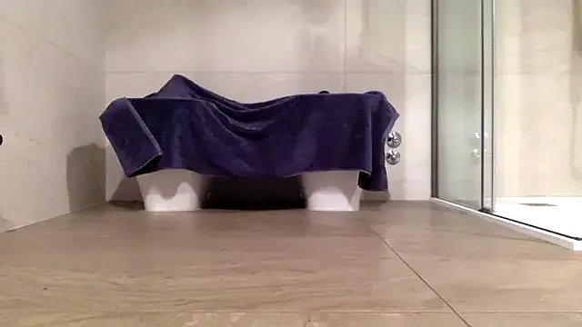 AsiaSlavePantyhosed on StripChat 