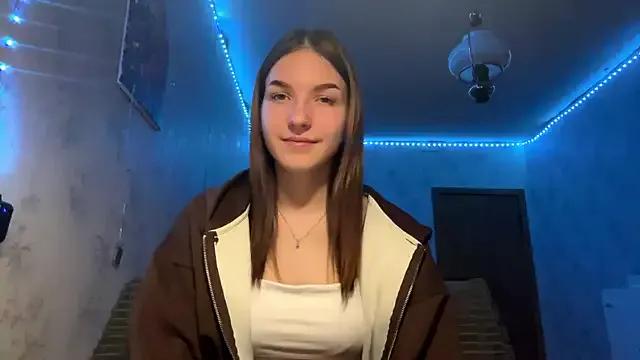 Beauty_miIa — Body tour and suck fingers