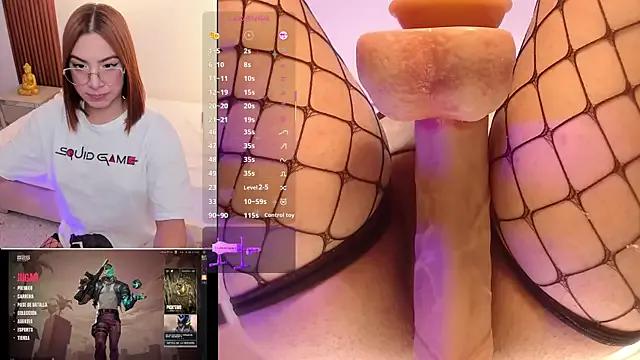 CamilaVegas_ — show tits + oil