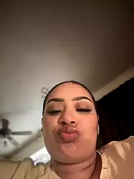 CarmelaAnthony — Flash unsuspecting nail tech EVERY THING