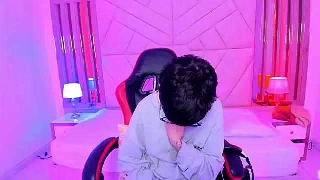 CharlieTaylor__ — Sing, moan & obey : 3 min ctrl