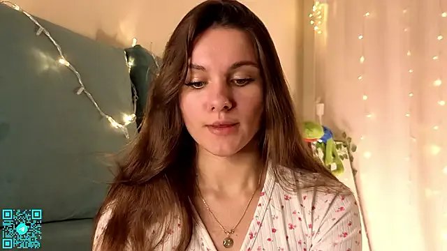 chloemilka — Suck nip