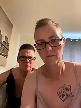 Curvy-Jinx — 8 mins of toy time whoever completes