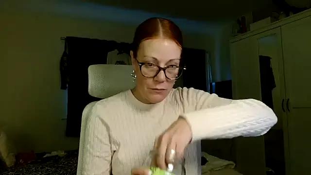 Dixie_Duchess — titty play