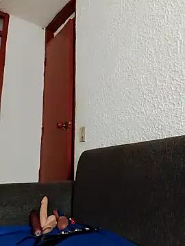 dulcewitch — Put your fist in my pussy and squirt