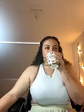 Elizabeth_Dupont — Rub the pussy