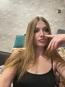 Elizabeth_Tay — Make me day better i'l dance for you