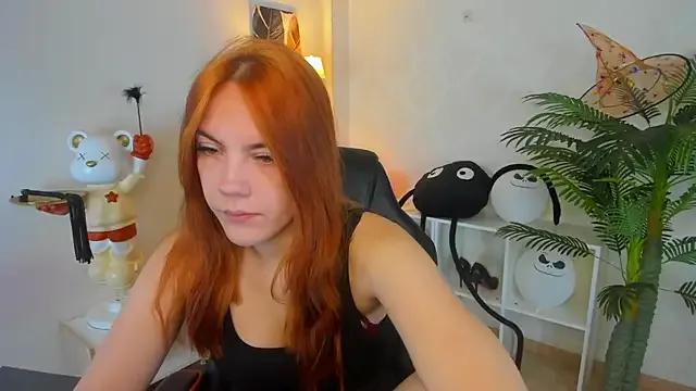 Gingerr_pie —  squeeze boobs in  my top