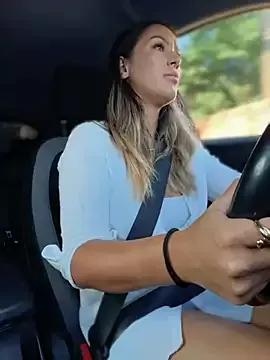 HotXMom — Happy day