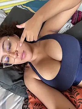 Juliana_News — Show shower