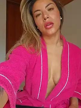 Karen_San_Miguel — Big Tits Outside for You 