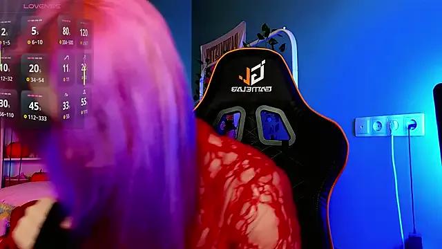 Kiara_Dream — Dancing with massage boobs