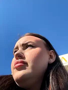 KiraSunshine — Cam show