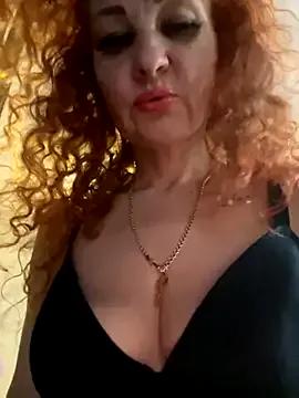 kisulya — cum in public