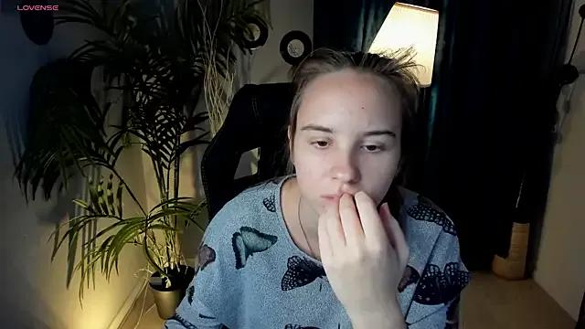 Lika_0ne — Freechat on StripChat