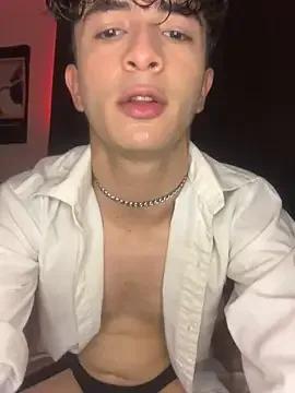 lion_cherry21 — Freechat on StripChat