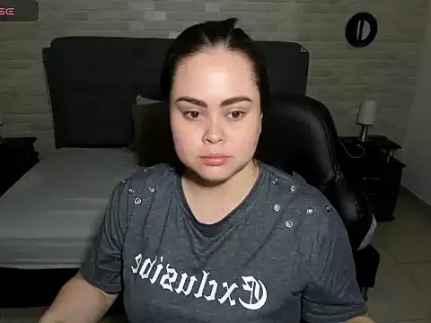 LolaVillalobos on StripChat 