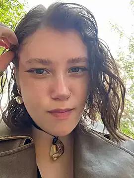 lucy-joy — make me HORNY