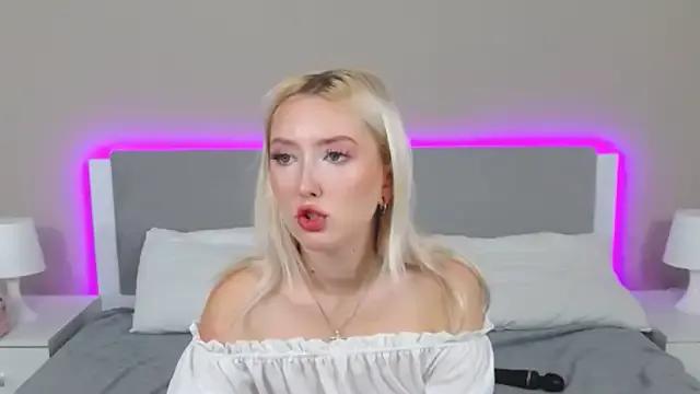 MarianeSun — twerk