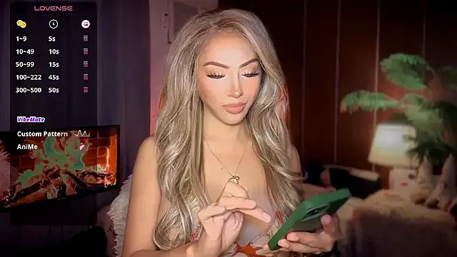 Miss-Victoria69 — LETS DRAIN MY MASSIVE CUMLOAD NOW