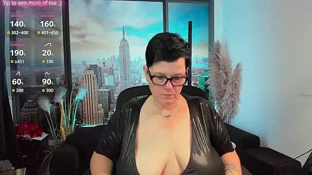 ninarandmann — Private on StripChat