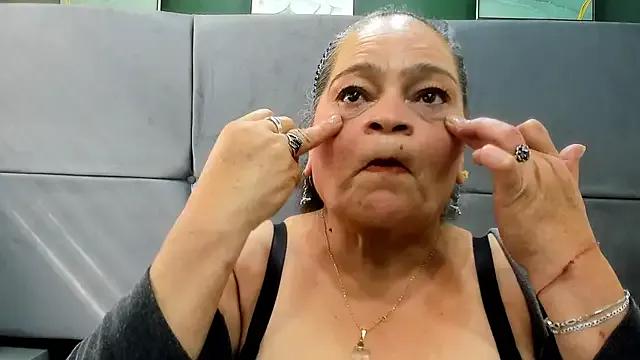 QueenMatturex — tits and pussy