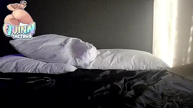 quinnmariexo — Public alien dick invasion!