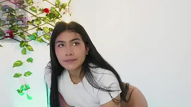 saraBow — Dildo Pussy