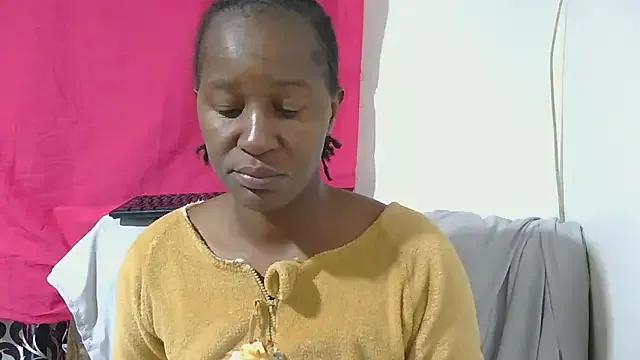 sluttylaura21 — ass  play