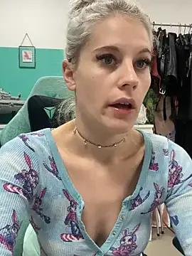 TheRealJessyLey —  dildo blow-Job 2 min 