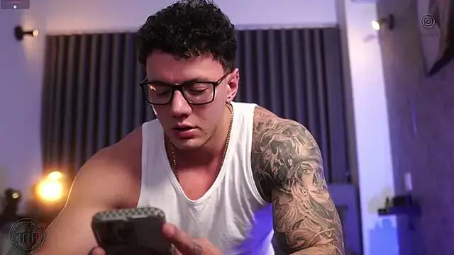 Thomas_Falcon — naked and flex