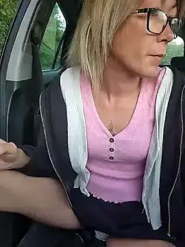 Timide_girl17 — Faite moi mouill et gmir goal au choix